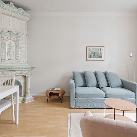 Wehost Fabulous 2Br In Prestigious Punavuori @Iso Roobertinkatu 26 Helsingfors Exteriör bild