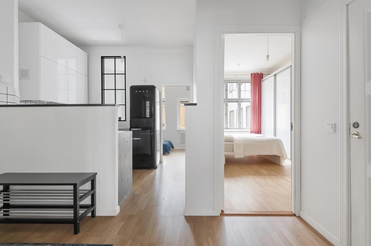Wehost Fabulous 2Br In Prestigious Punavuori @Iso Roobertinkatu 26 Helsingfors Exteriör bild
