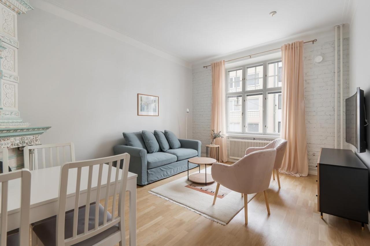 Wehost Fabulous 2Br In Prestigious Punavuori @Iso Roobertinkatu 26 Helsingfors Exteriör bild