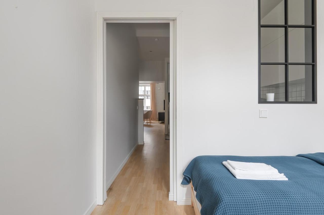 Wehost Fabulous 2Br In Prestigious Punavuori @Iso Roobertinkatu 26 Helsingfors Exteriör bild